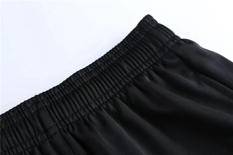 Men's Custom Soccer Football Tracksuit Breathable Active Wear for School Training Wholesale Blank Sets