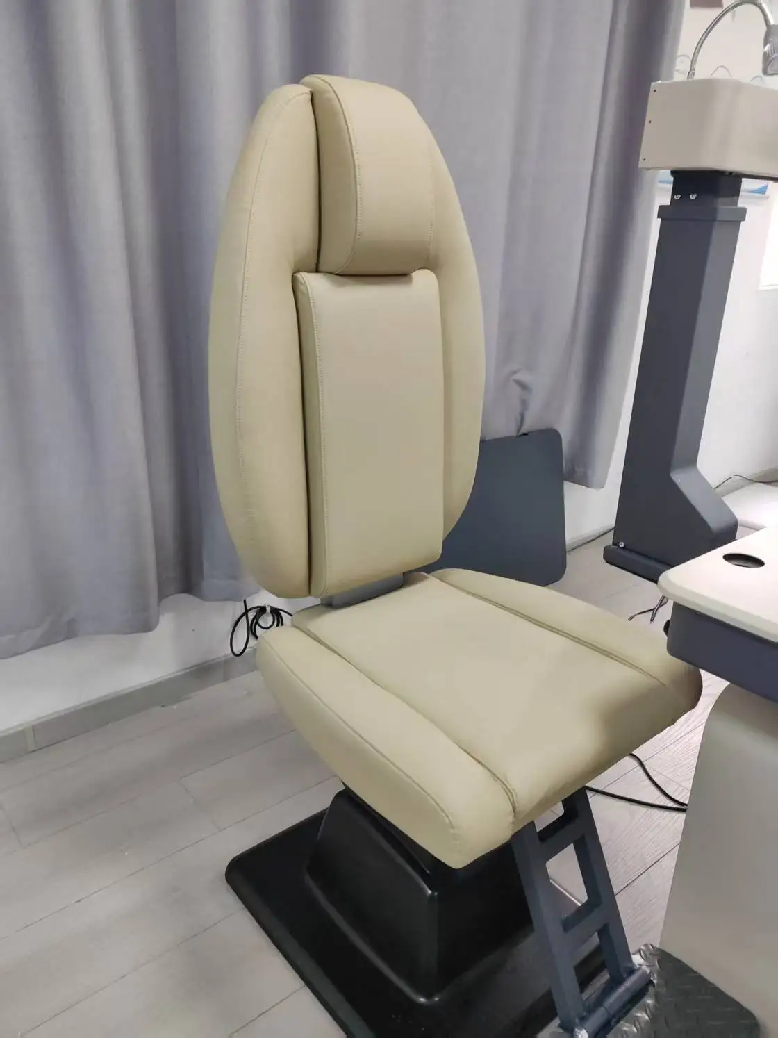 Optical Shop Eye Examination Equipment Automatic Refraction Unit with Electric Chair Sliding Table and Power Arm