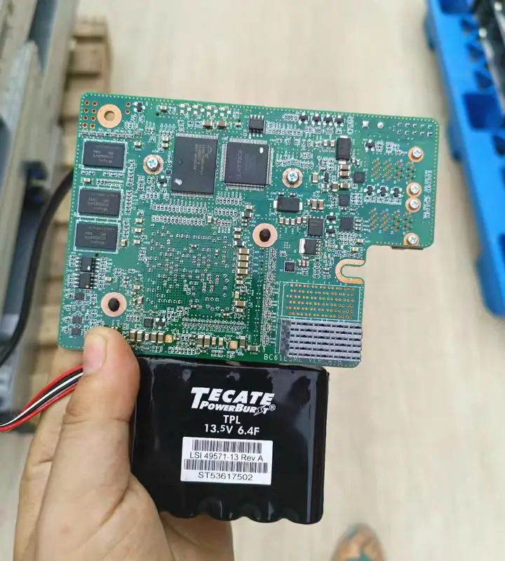 Carte RAID Huawei SR430C-M 12GB 1Go Cache SAS – BC61ESMLB Occasion