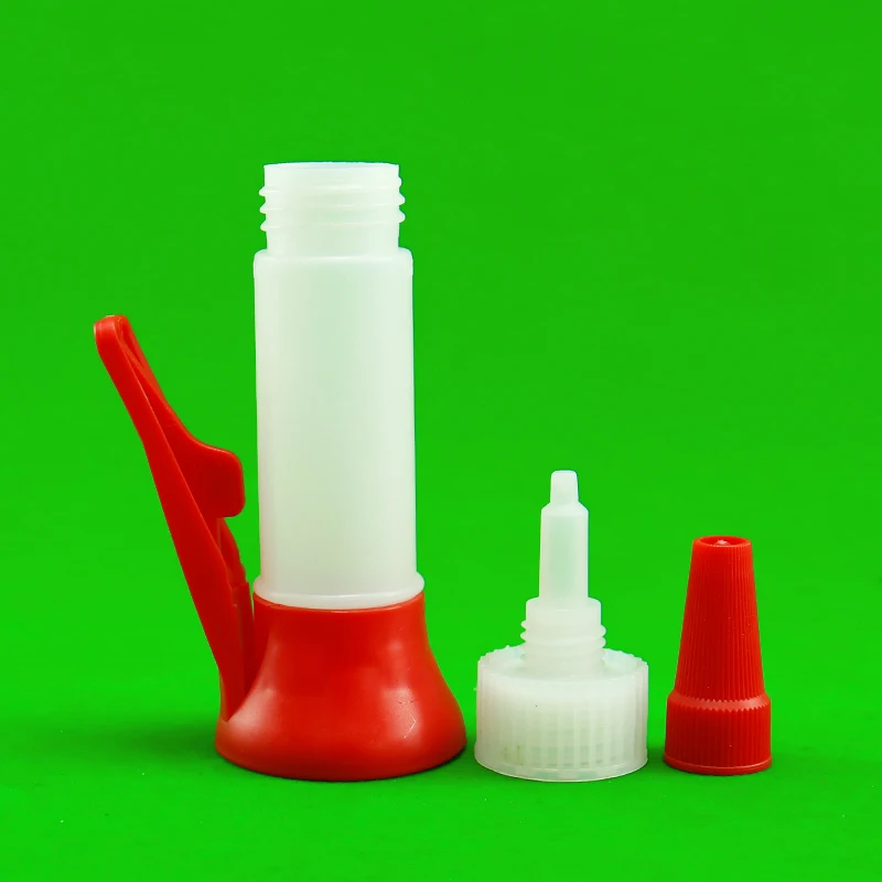 Empty Oil Bottle with Wist Caps PE Plastic Glue Bottle Plastic Bottles