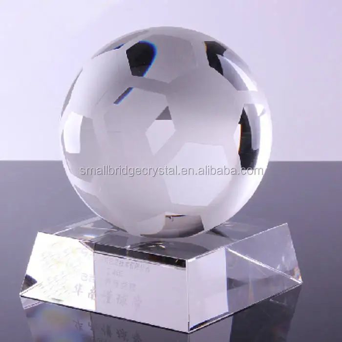 Wholesale Laser Carved Engraving K9 Crystal Glass Souvenirs Gifts Crystal Soccer Sport-Themed Glass Balls