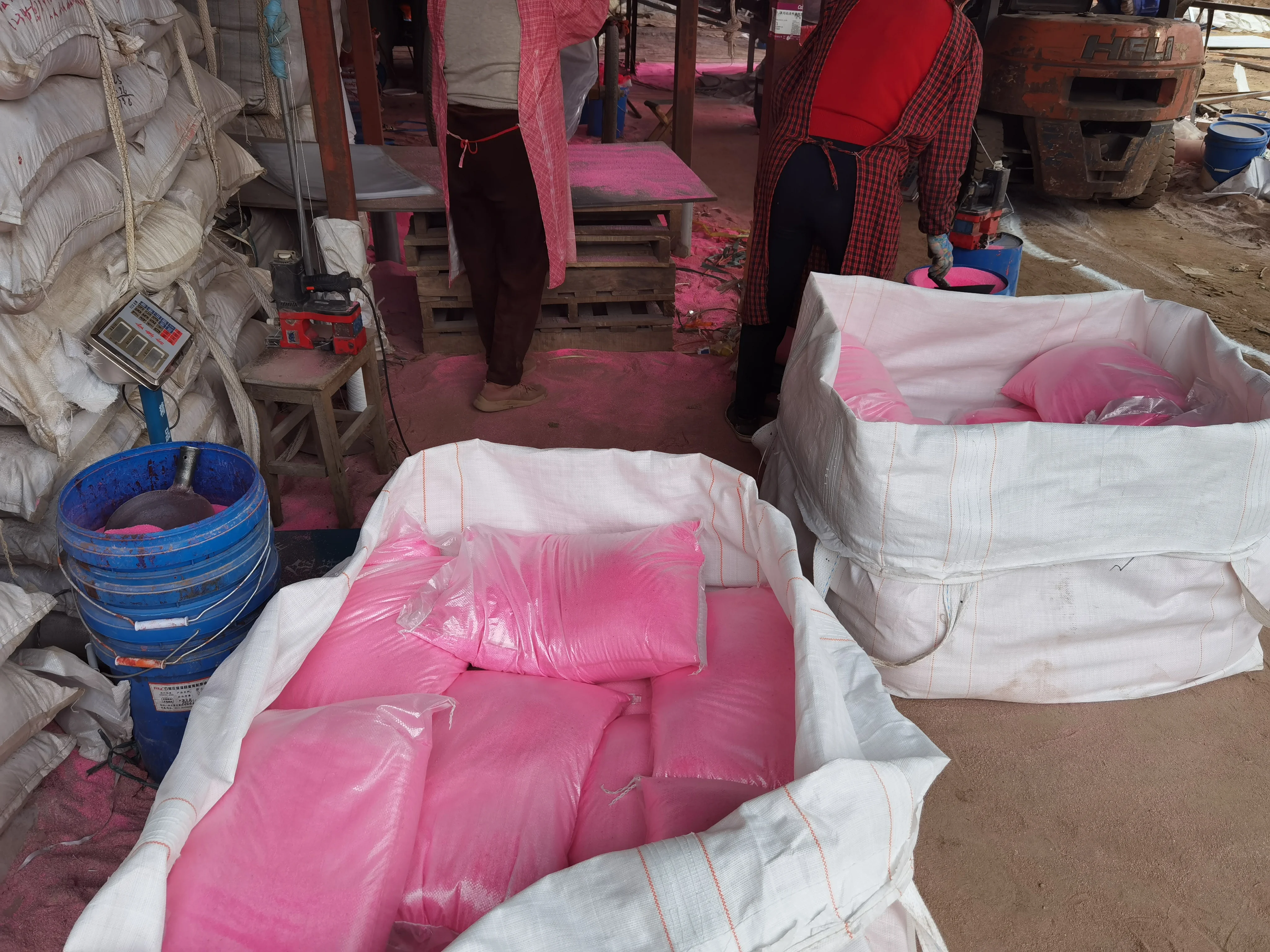 Decoration Black Color Gravels Marine Aquarium Substrate Fine Silica Sands In Fish Tank