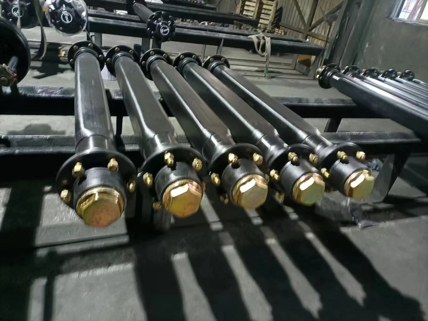 10 Bolt Wheel Hub Trailer Axle - Double Axle Horse Trailer