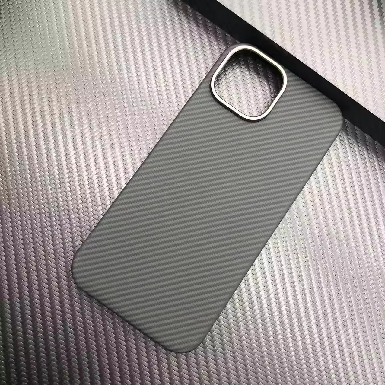 Real Carbon Fiber Phone Case For Iphone 15 16 Plus Pro Max Ultra Thin Magnetic Multicolor Cases Myc7152 Laudtec