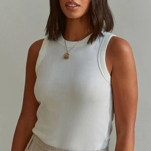 Wholesale Summer Women's Breathable Cropped Tank Tops O-Neck Sweet Style Cartoon Pattern Front Korean Style Sleeveless Knitted