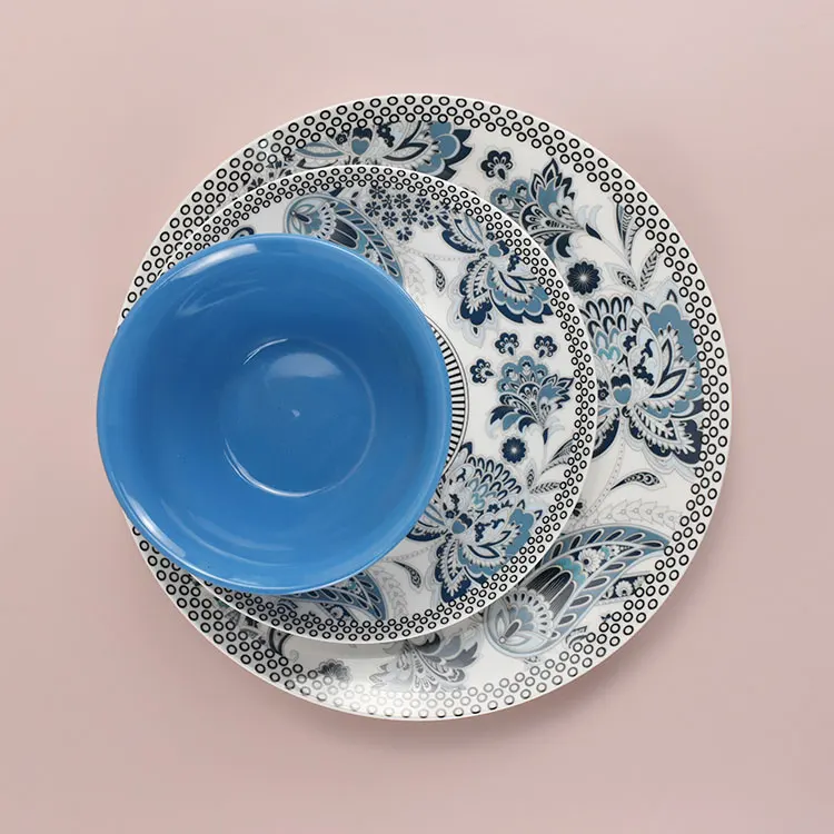 新品16,500円トルコ陶器セラミックプレート5枚セット 新品16,500円トルコ陶器セラミックプレート5枚セット 皿・プレート