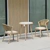 Table carrée + 2 chaises