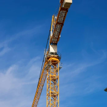 TC7052-25 25 Ton Zoomlion Tower Crane Used Construction Building Crane with Engine Pump Motor-Price on Sale