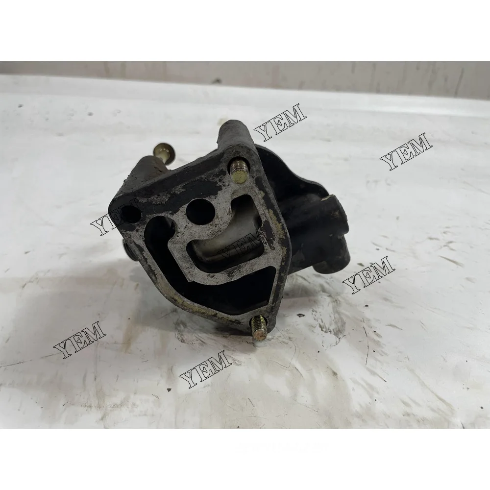 4TNE88 Used Oil Filter Seat for Yanmar Replacement Engine Parts 6