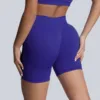 Morado oscuro