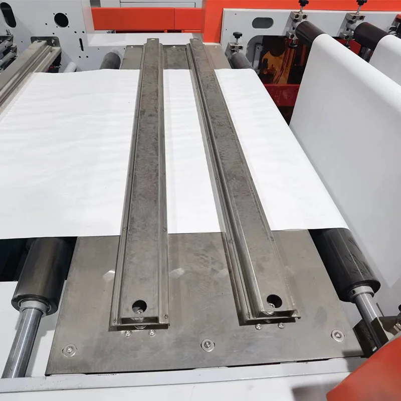 ZHQ Model Full Automatic Paper Roll to Sheet Cross Cutting Machine As Stacking Delivery