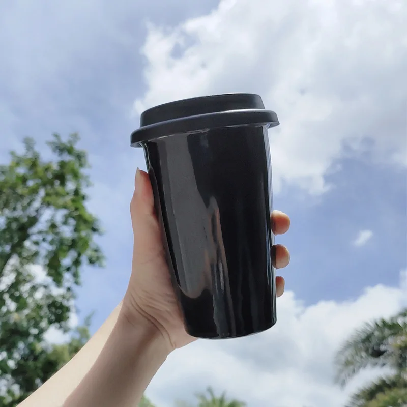 Take Away Porcelain Thermal Coffee Mugs with Printed Logo Water Mug Double Wall Coffee Cup Ceramic Travel Mug with Silicone Lid