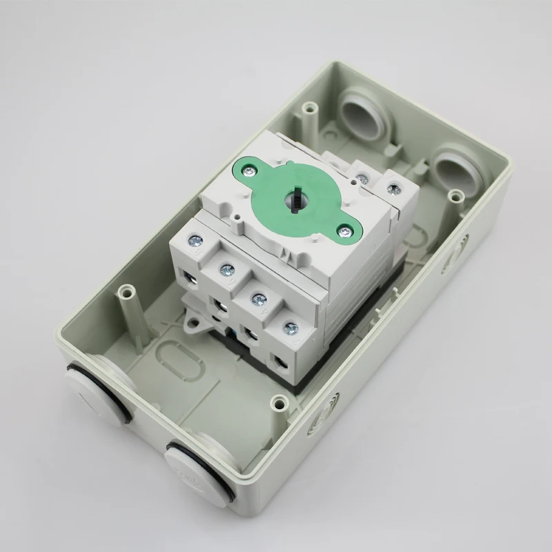 Solar PV DC Isolator Switch 2 pole 4 Pole 32A