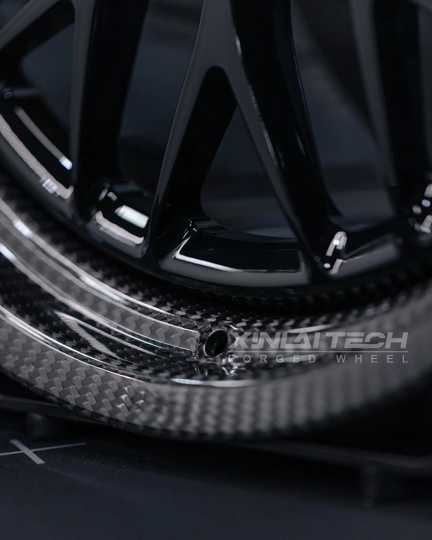 XL 2-piece Forged Carbon Fiber Wheel Gloss Matte Black 5x112 5x114.3 5x120 Carbon Fiber Forged Wheels 18 19 20 21 22 23 Inch - Image 3