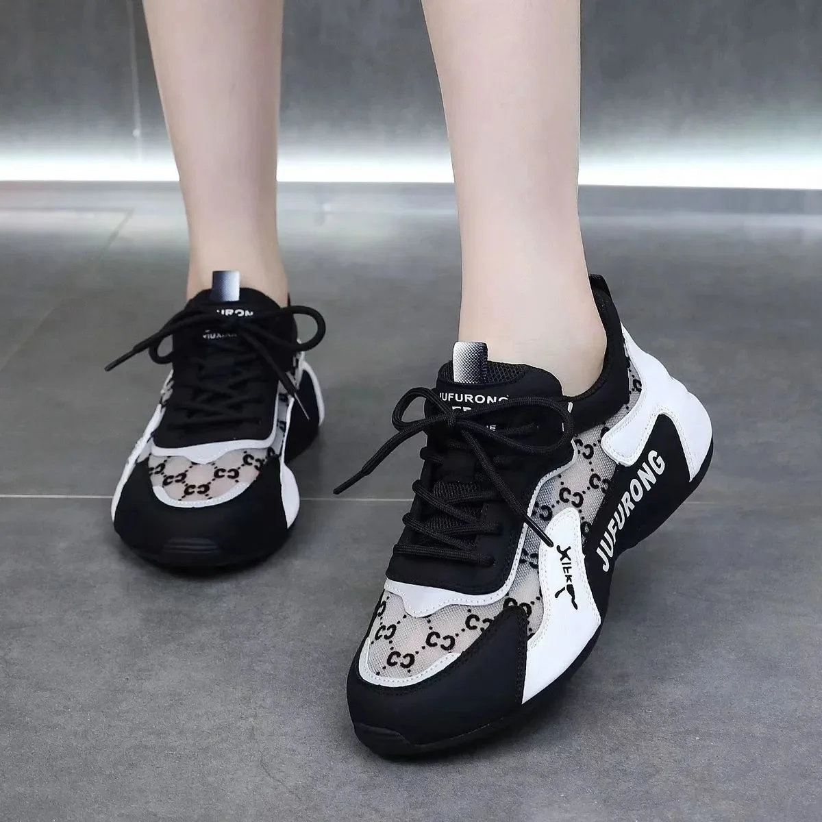 Summer Mesh Mesh Breathable Mesh Men And Women The Same Fashion Trend