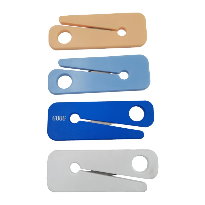 Рождественская упаковочная пластиковая мини-дуплексная насадка для ремня безопасности