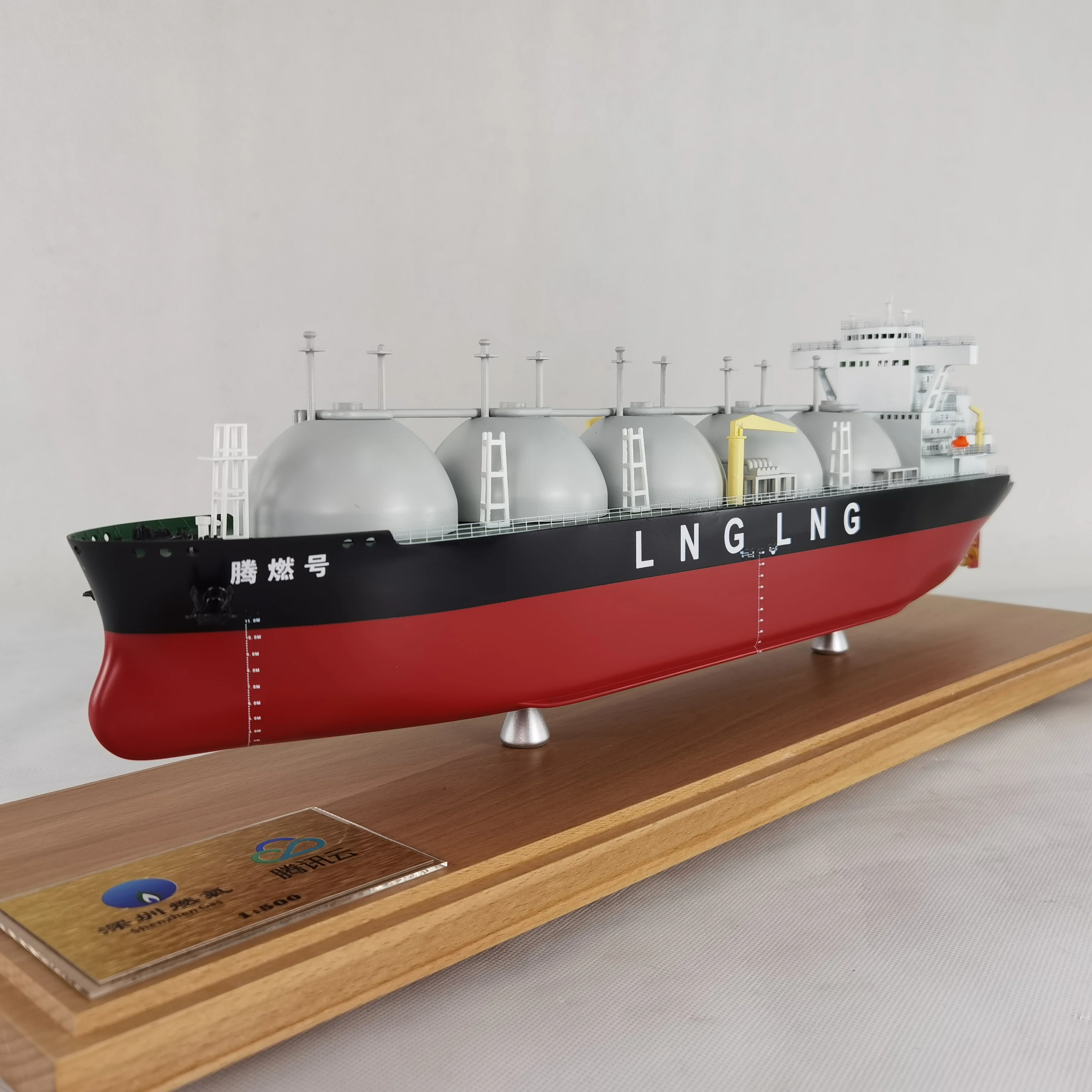 【L】O.A.S Factory  Handmade High Quality Ship Model Customized 65cm LNG Carrier Ship Model For Business Gifts