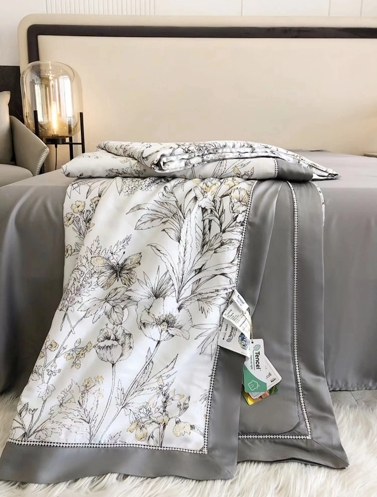 Luxury 100 Lyocell Tencel Bedding Sets Customized Print Designs Bed