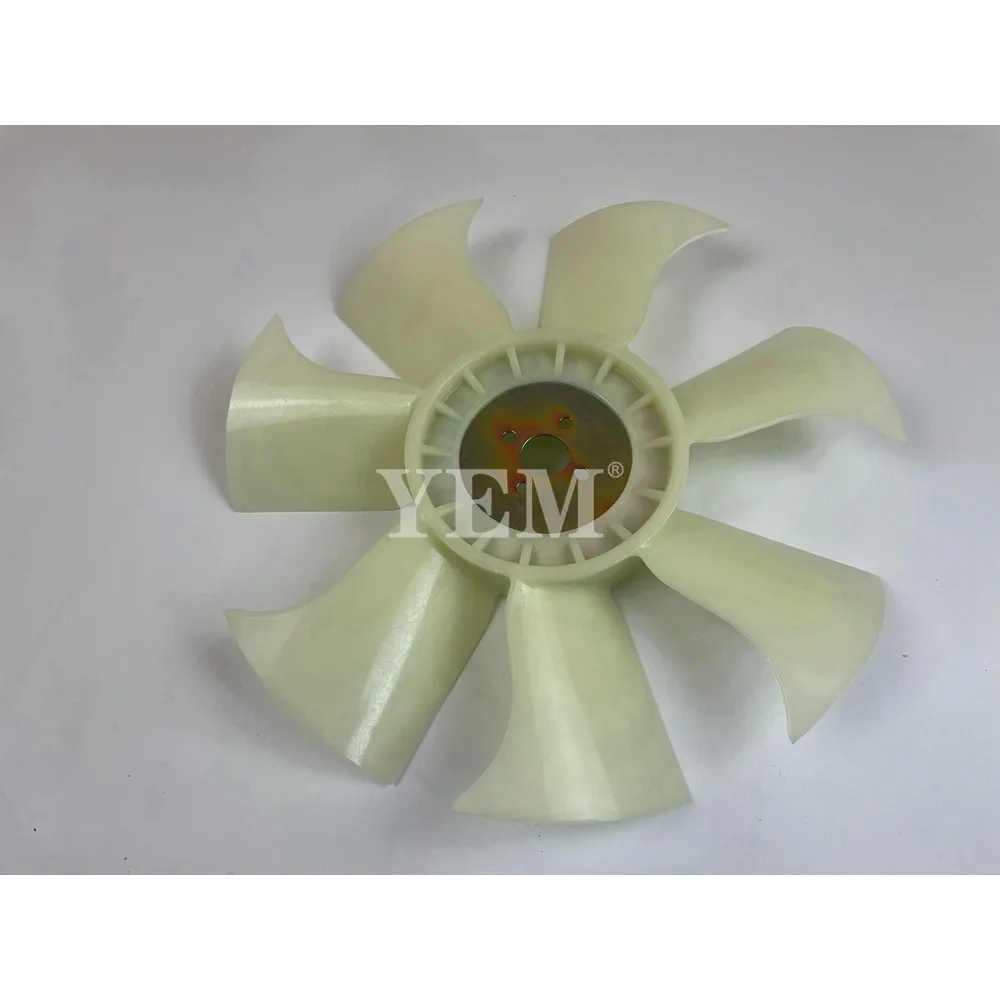 Cooling Fan 17510-74110 for Kubota D1305 D1105 Engine