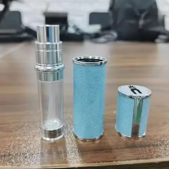 Botol Semprot Saiz Perjalanan Kulit Mini Kapasiti 5ml Penyemir Pompa Atomizer dalam Perak untuk Parfum