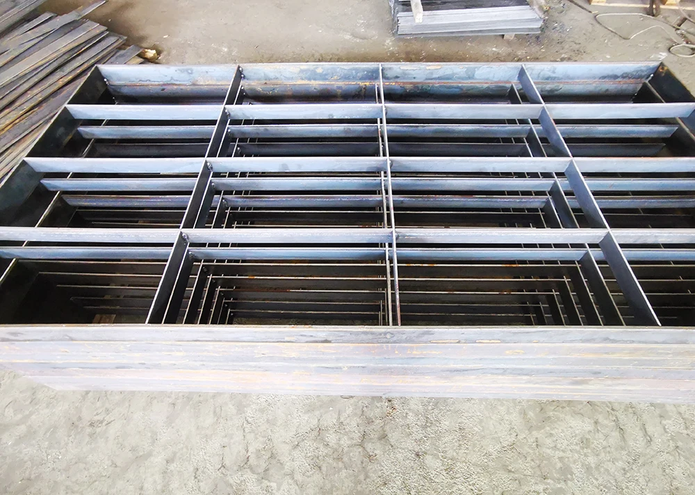 Customized Hot Dip Galvanized Steel Grating nets for stock farming