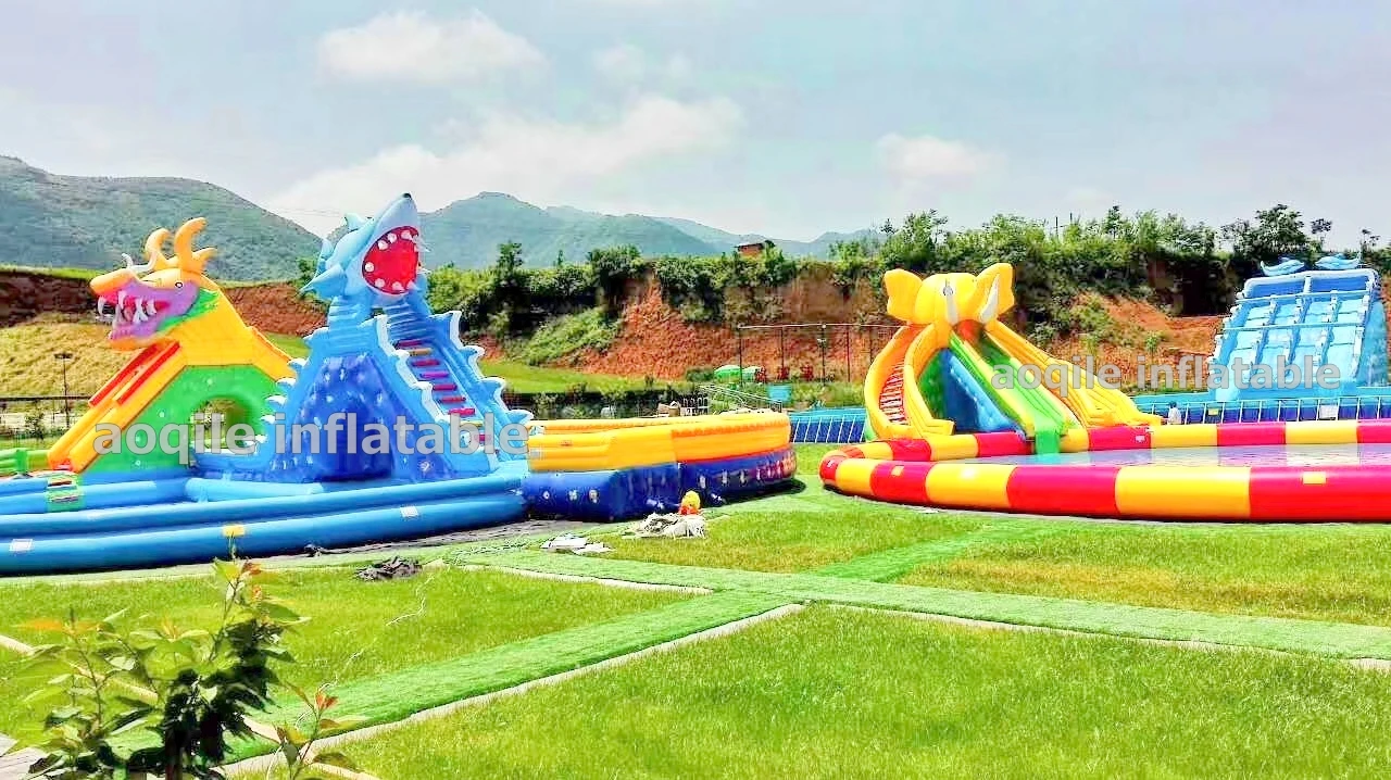 Parque móvil al aire libre inflable comercial grande del agua, equipo inflable del parque del agua subterránea