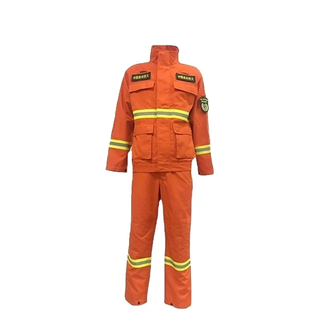 Огнеупорный костюм пожарного
