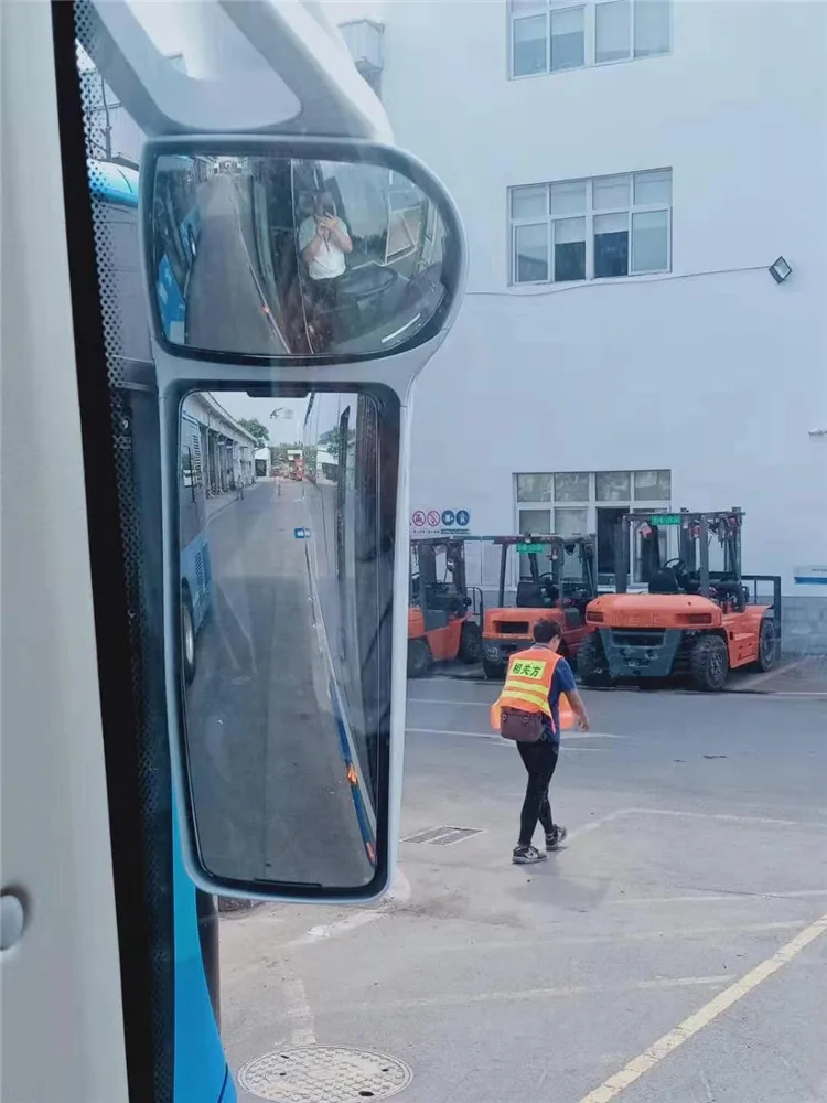 bus rearview mirror