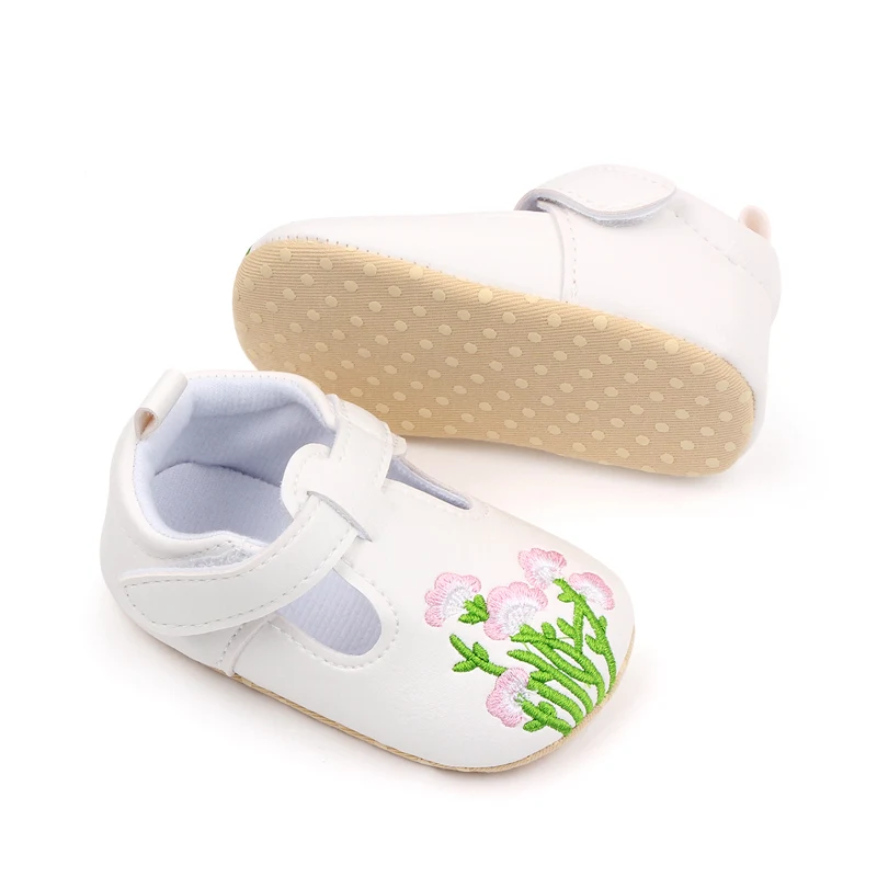 Spring and Autumn Baby Shoes Soft Soled Toddler Shoes for Girls 0-1 Year Old Baby Embroidered Princess Small Leather Shoes supplier
