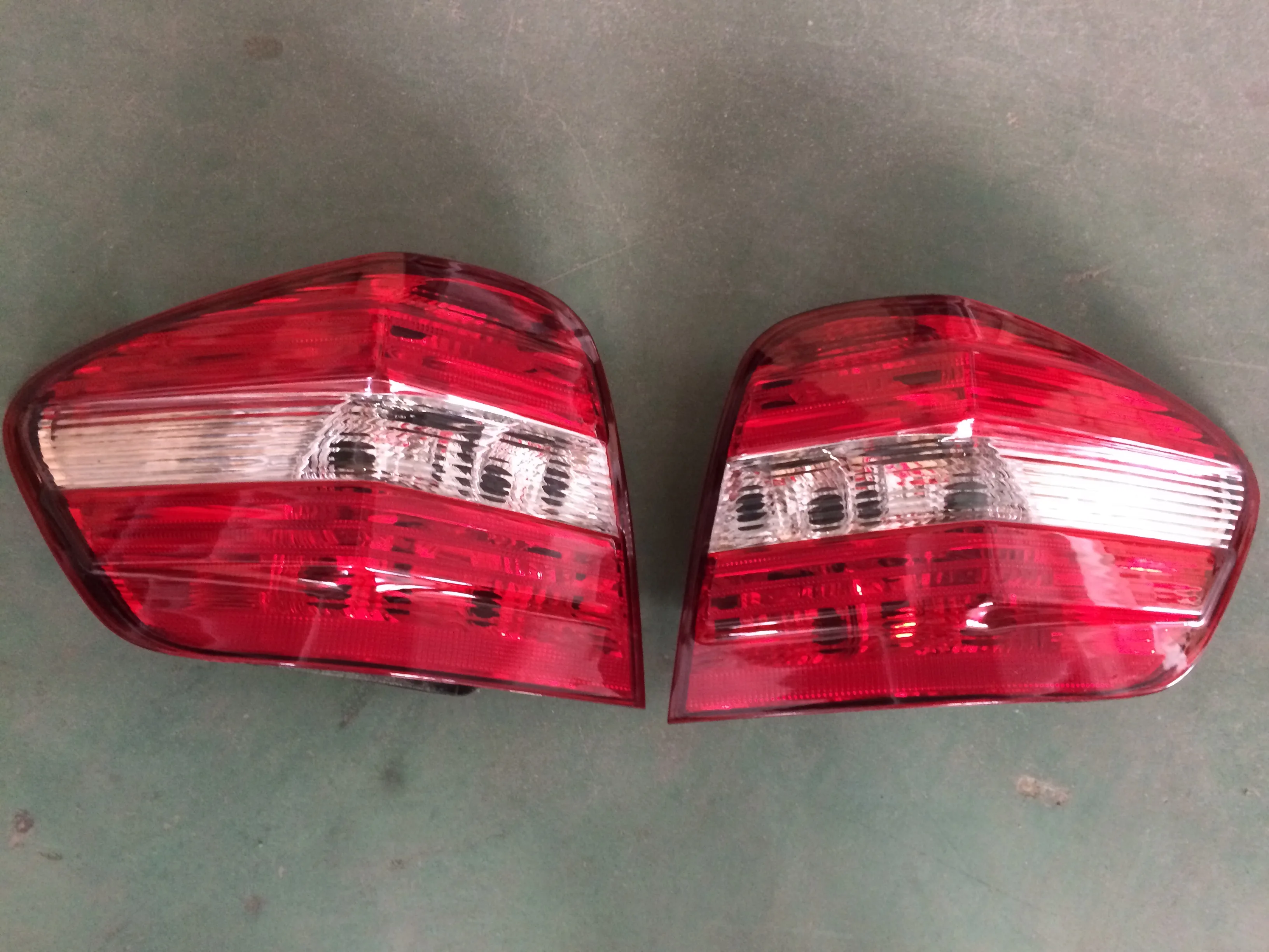 W164 Tail Light Fit For Mercedes Benz M Class Ml300 Ml350 Ml63 Year
