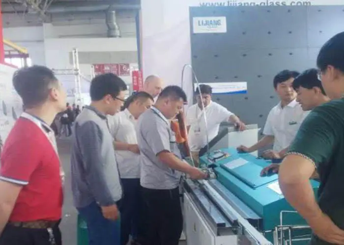 Double Glass Aluminum Spacers Butyl Extruder Machine Extrusion Coating Machine
