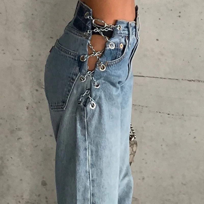 Sexy Side Chain With High-waisted Jeans 