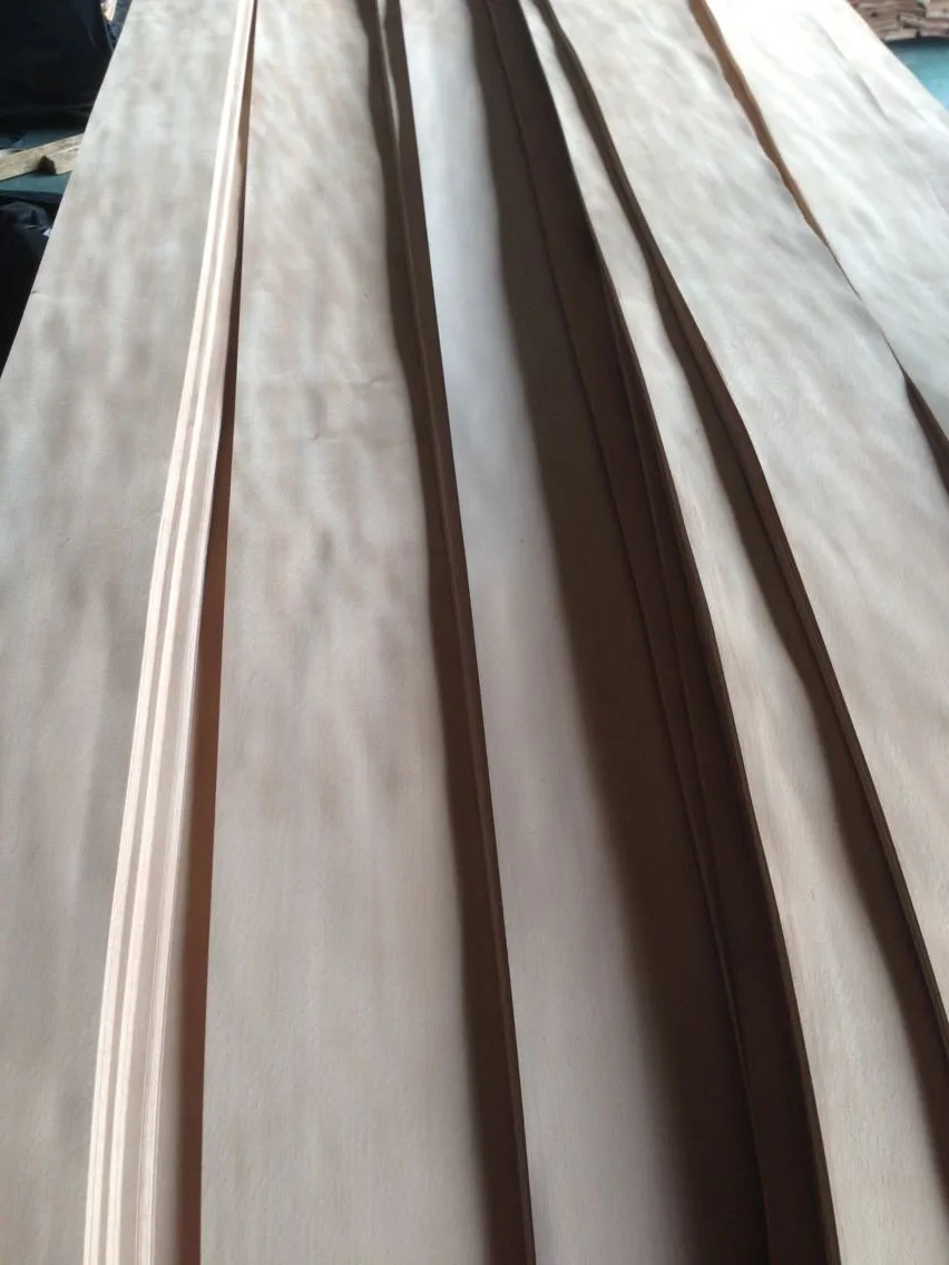 Natural Red Beech Wood Veneer with Good Quality