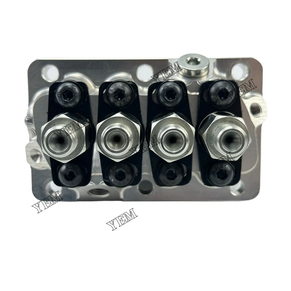 Fuel Injection Pump 16060-51012 Fit for Kubota V1305 Engine 4