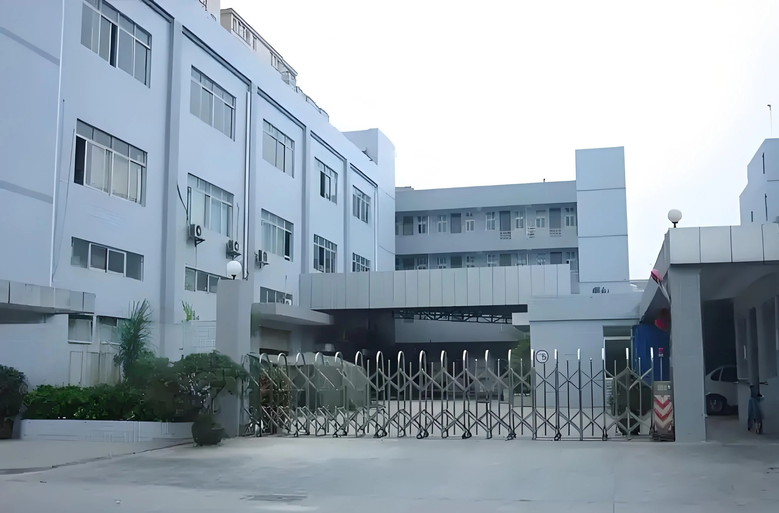 Guangzhou Yinchuang Trading Co., Ltd.