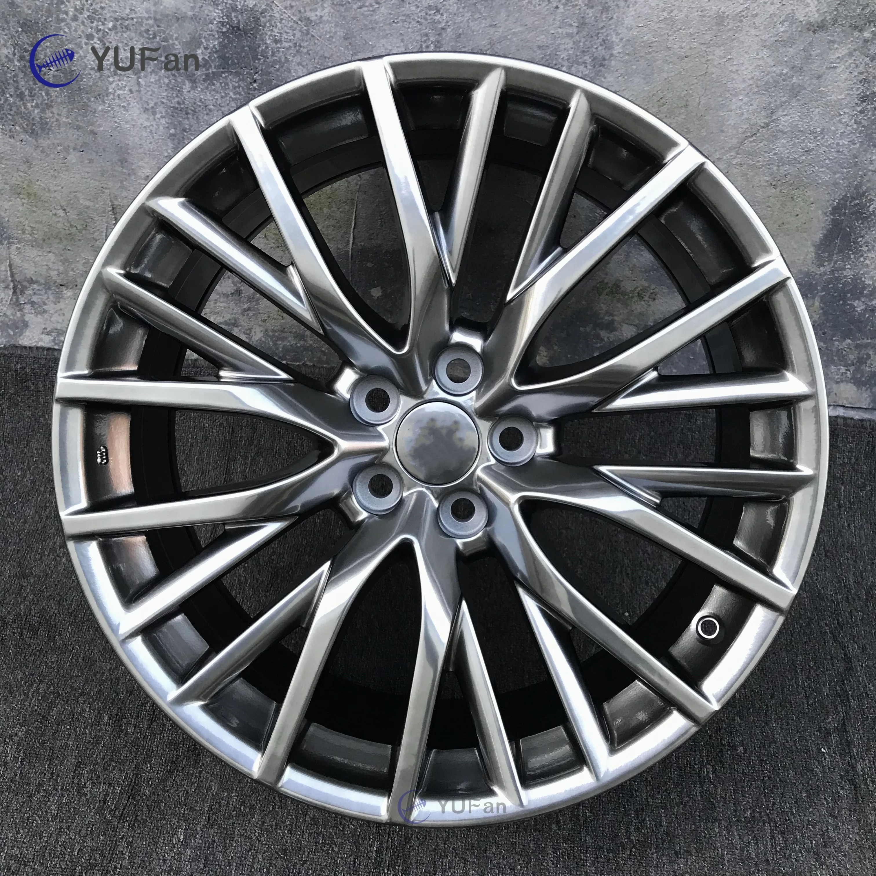 18 Inch Hyper Black Alloy Wheels for Toyota Lexus - New Five  display picture 1