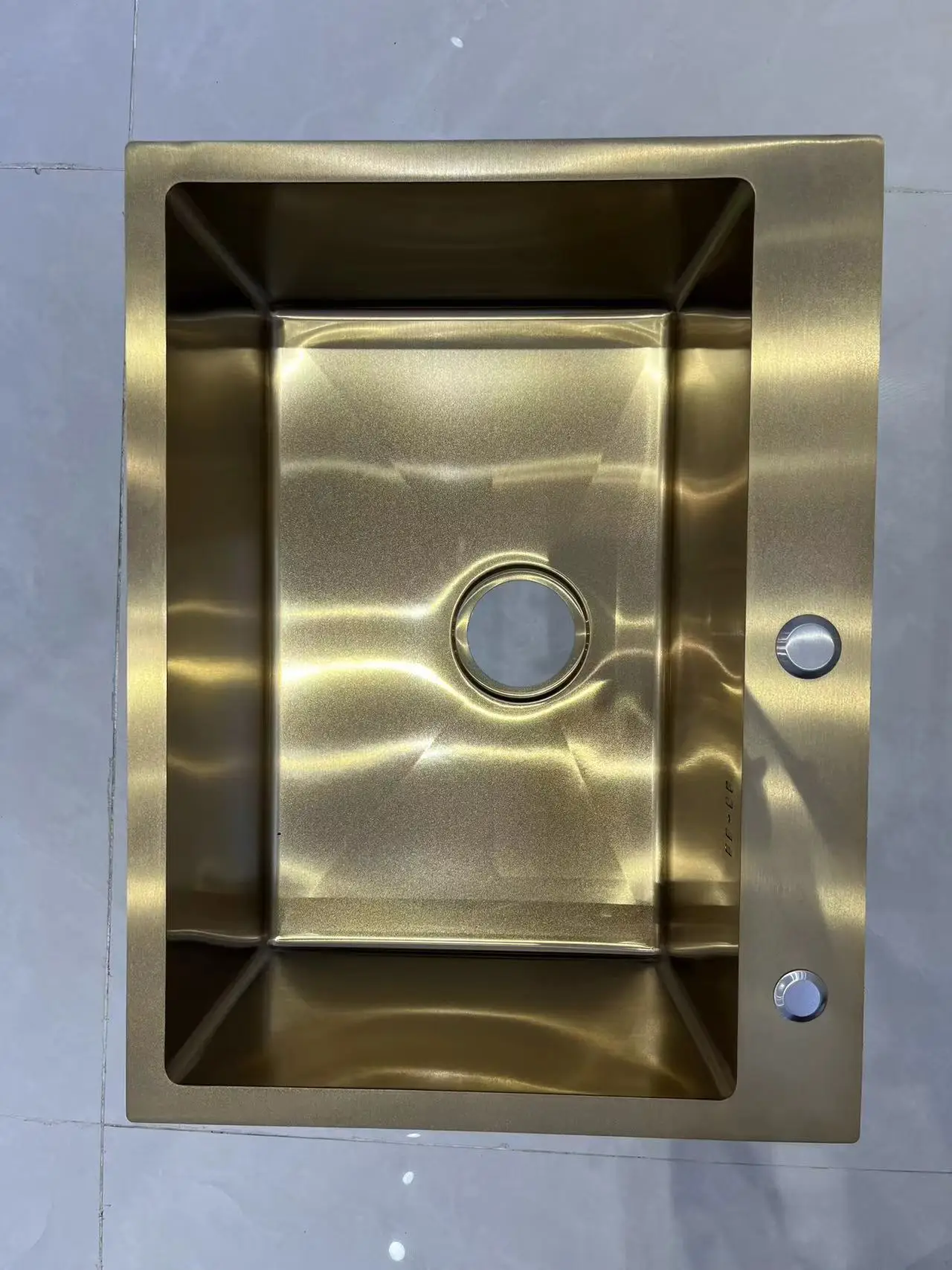 Large Gold Stainless Steel Kitchen Sink - 30.7x16.7x8.2 Inch Single Bowl, Nano Coating, Drop-in Or Undermount