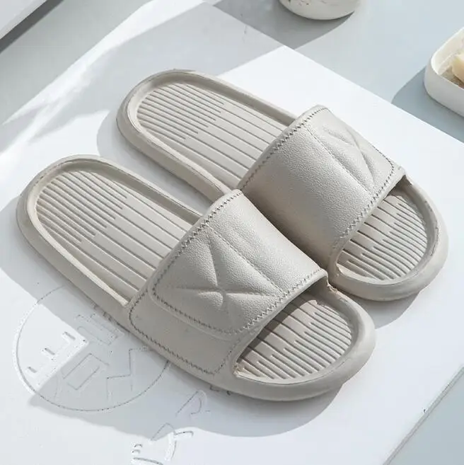 Summer Slippers Bathroom Anti Slip Sandals for Women Wholesale Plastic Slippers for Men