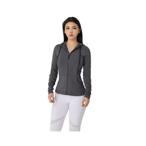 Breathable and Lightweight Seamless Yoga Set Workout Clothesfor Fitness and Leisure  Yoga Wear