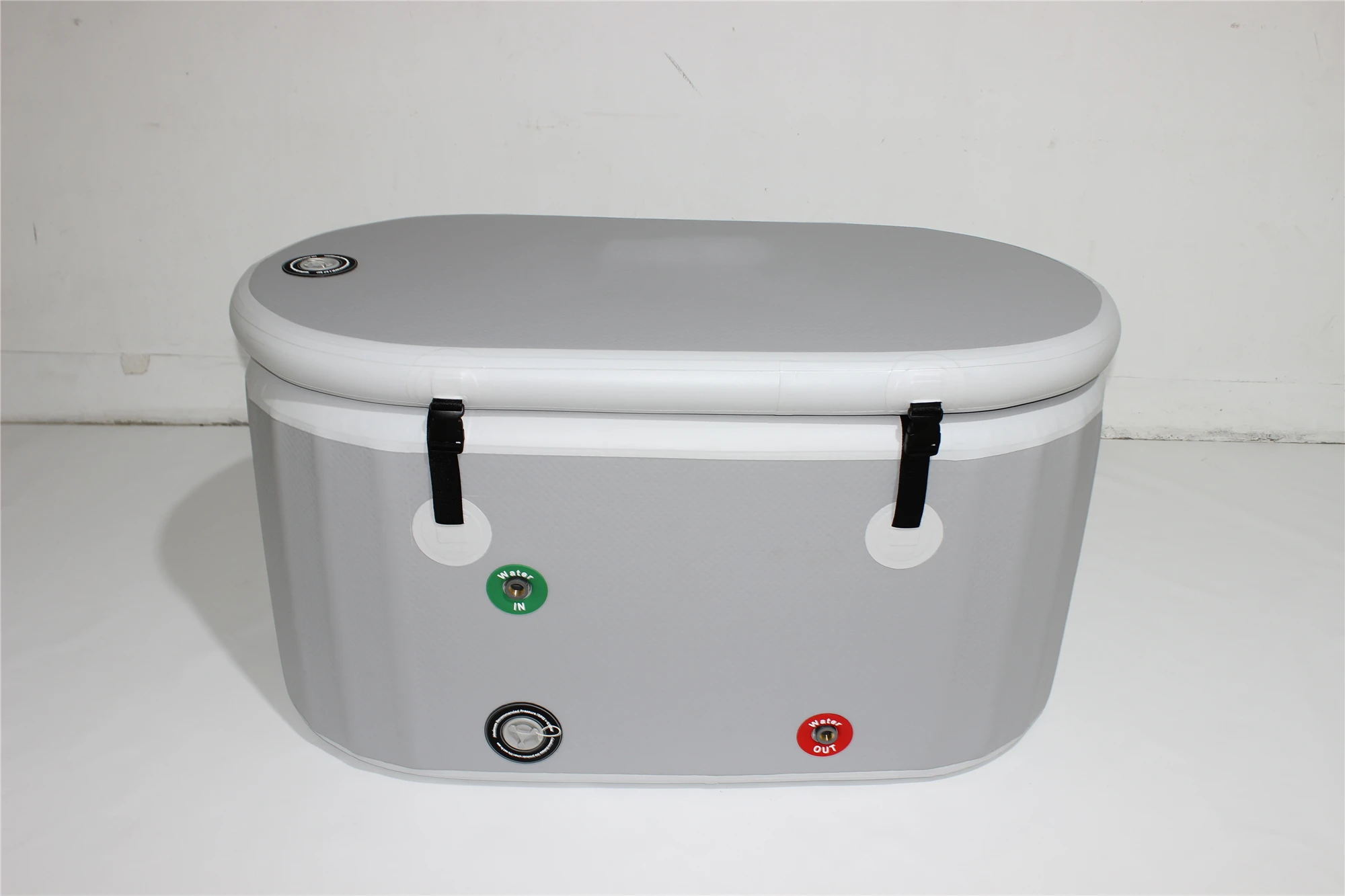 JZY SPORT Customizable Portable Inflatable Hot & Cold Spa Tub Multicolor Oval Design for Adults for Outdoor Use