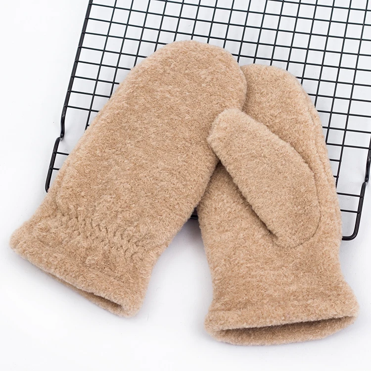 Outdoor Mittens