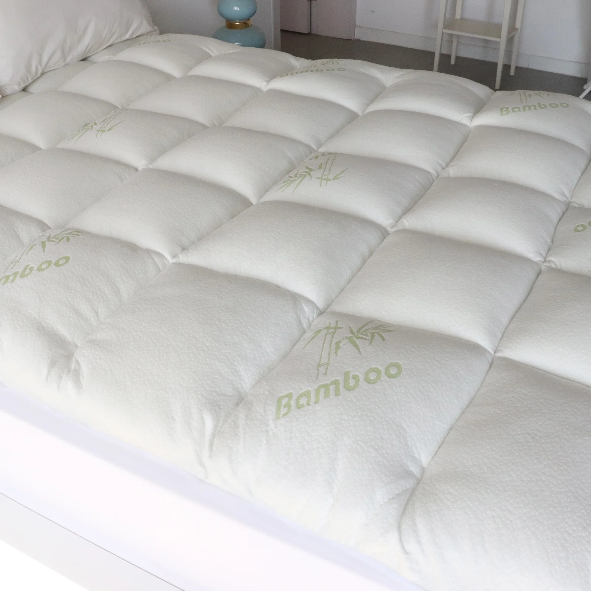 Hypoallergenic Twin Size Quilted Cooling Bamboo Fiber Mattress Topper with Deep Pocket Fitted Skirt factory