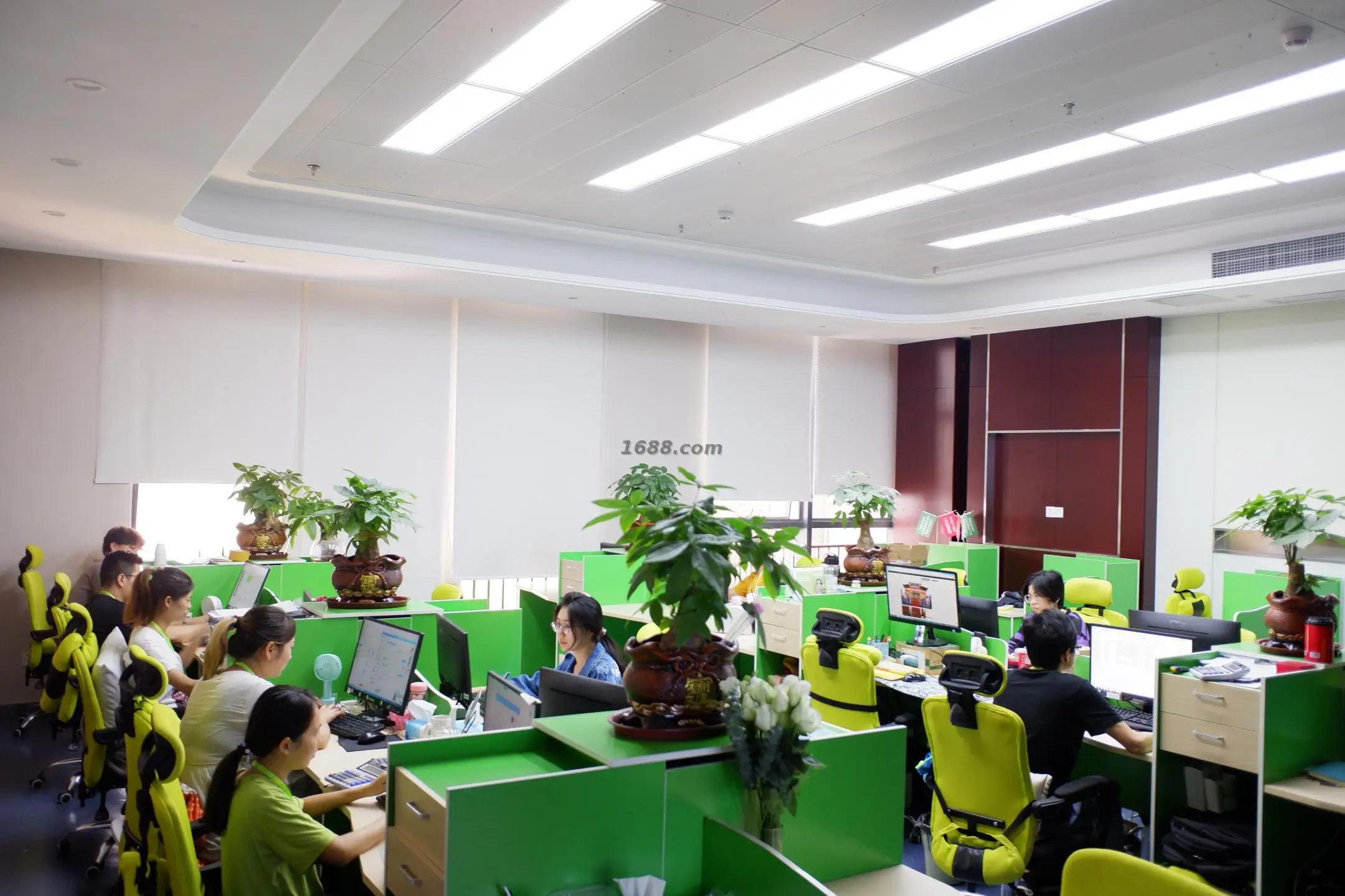 Yiwu Lvshang E-Commerce Co., Ltd.