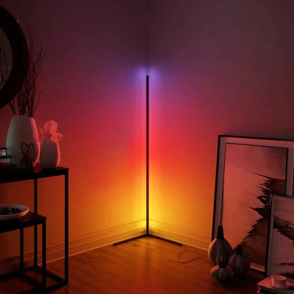 Lampada Da Terra RGB Con Telecomando E Modalità Musicale – LED Che Cambia Colore Per Sala, Camera, Ufficio E Bar, Controllo WiFi E App, 36 Effetti Luce