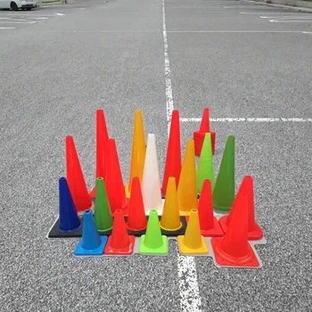 Wholesale Customization High Quality PVC Reflective Road Cone Safety Cones for Traffic 70cm/18inch