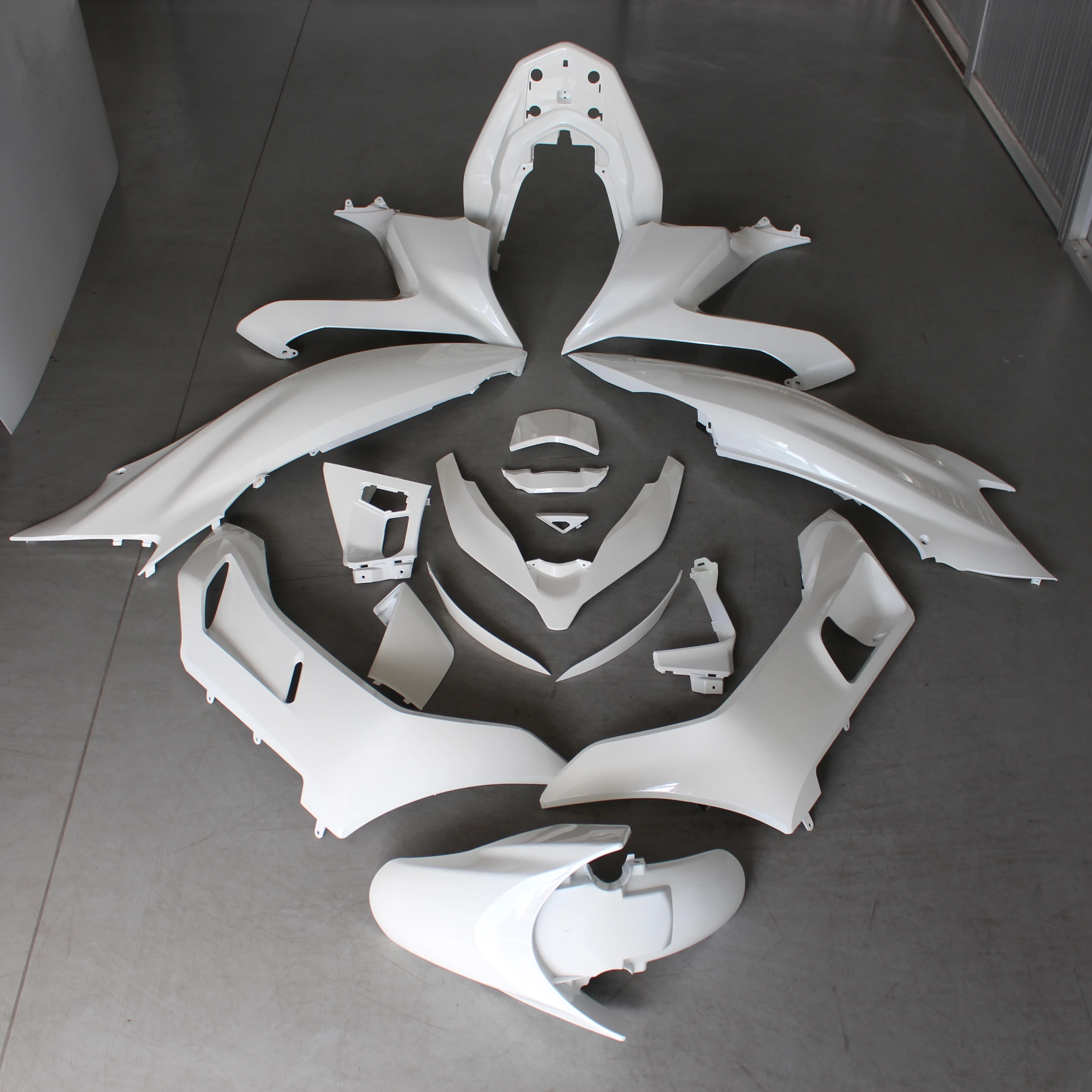 ハグベアー BMW R 1250 GS LCI バイク: ｜教育・保育関係者向けサイト