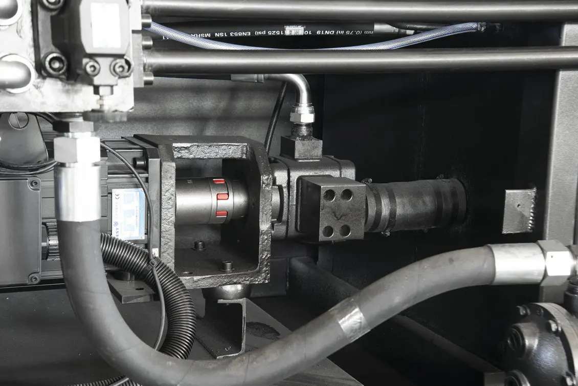 Alibaba.com: 50-3000 ton energy-saving plastic injection molding ...