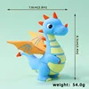 Dragón azul que escupe fuego de gran tamaño