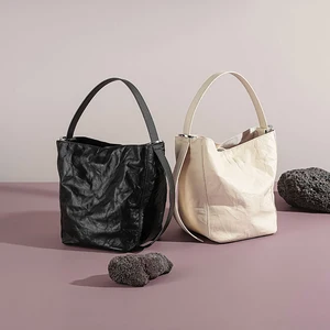 Oil Wax Skin Soft Women Real Leather Simple Shoulder Bag Fashion Casual Genuine Leather Big Messenger Bucket Bag