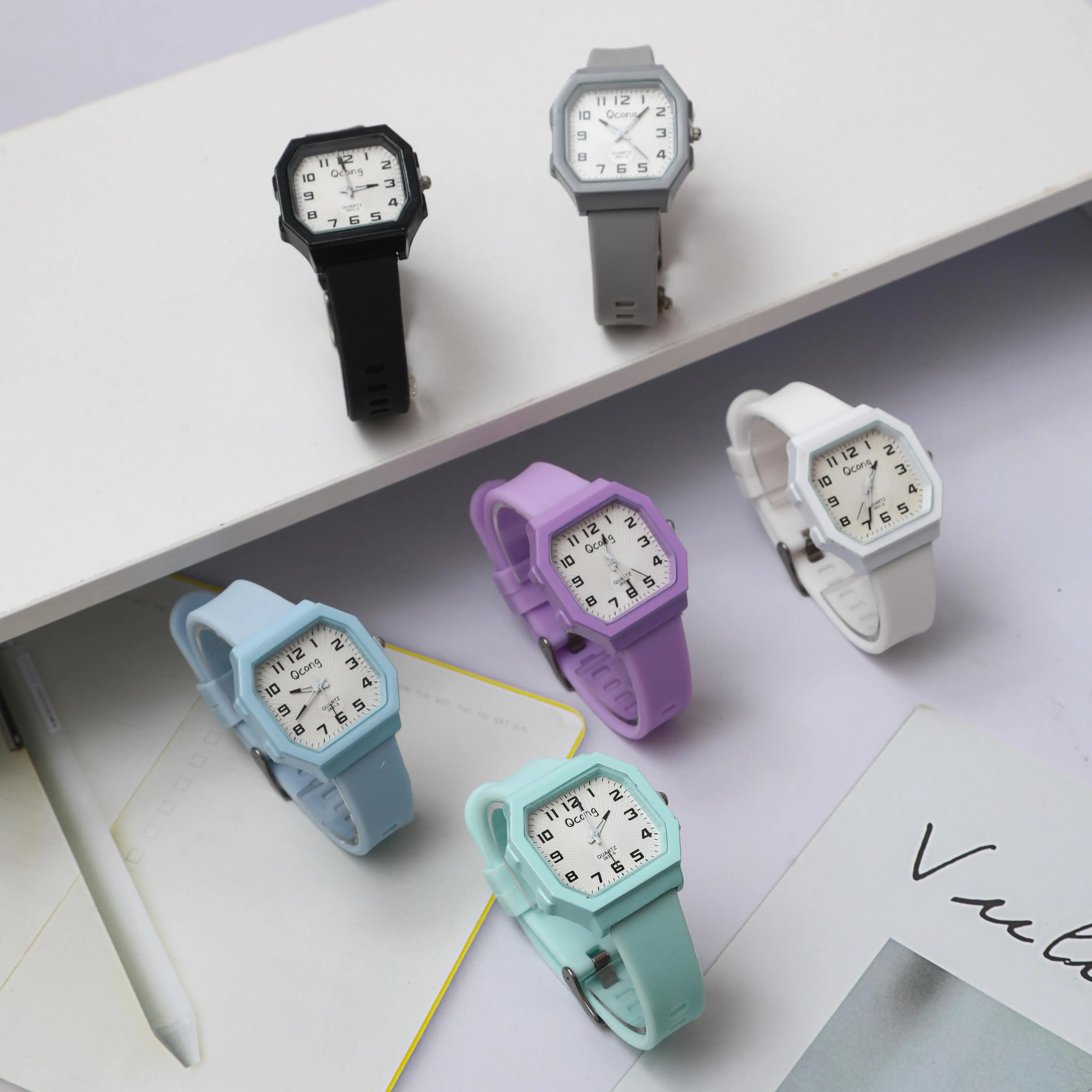 Minimalist Quartz Watch - Waterproof & Fashionable Kids Watch